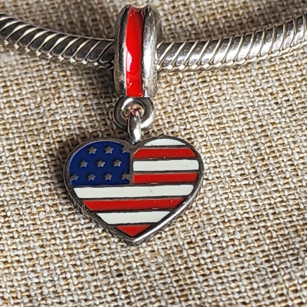 Pandora Heart Charm with Flag Design - Picture 5 of 9